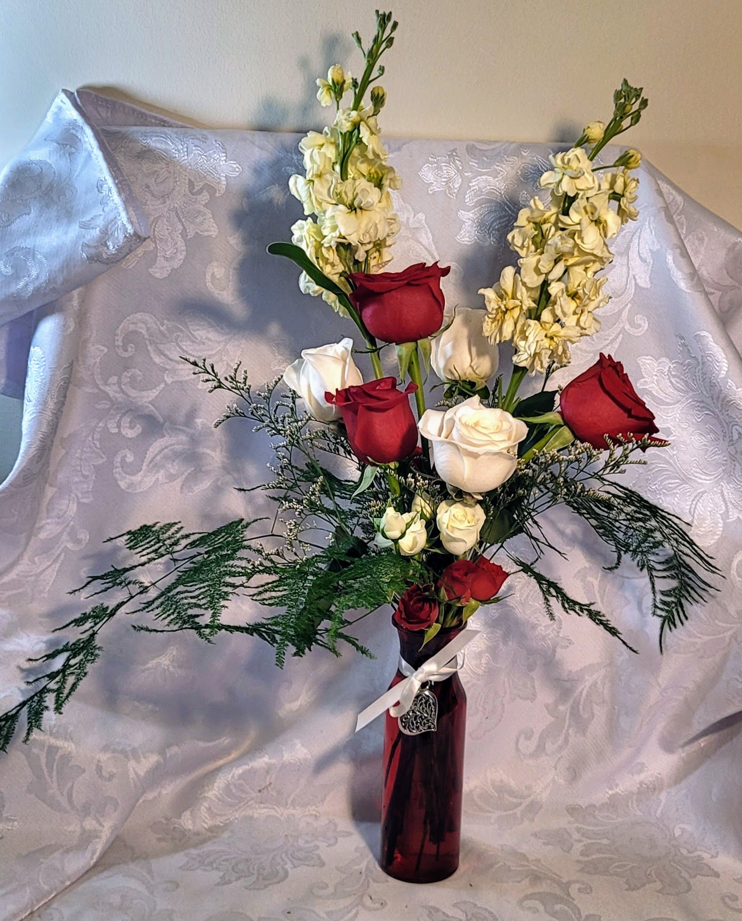 Valentine's 6 Rose MIxed Bouquet