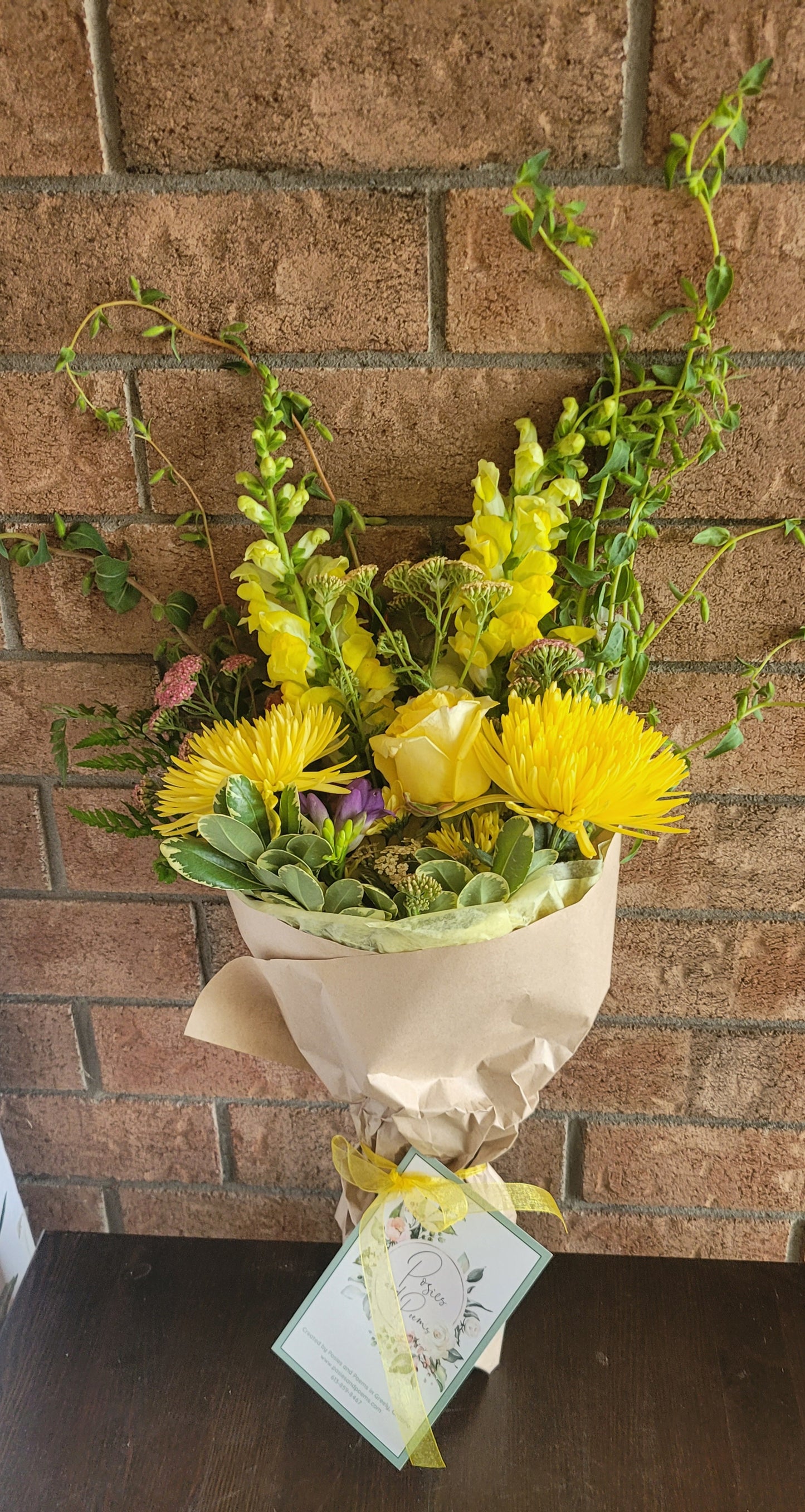 Fresh Floral Wrapped Bouquet (no vase)